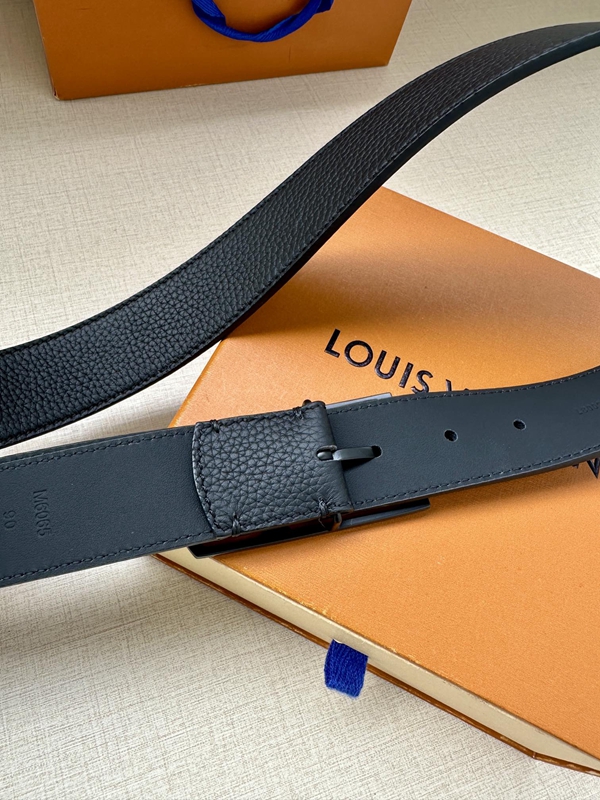 激安ルイヴィトンベルト背面デザイン